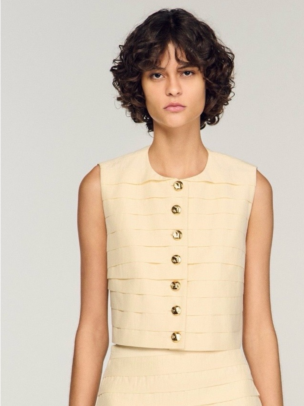 Sandro kinsleySleeveless Cream Button-Front Cropped Top